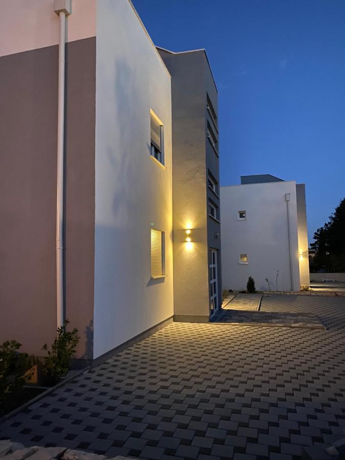1Oak Rentals Vir Εξωτερικό φωτογραφία