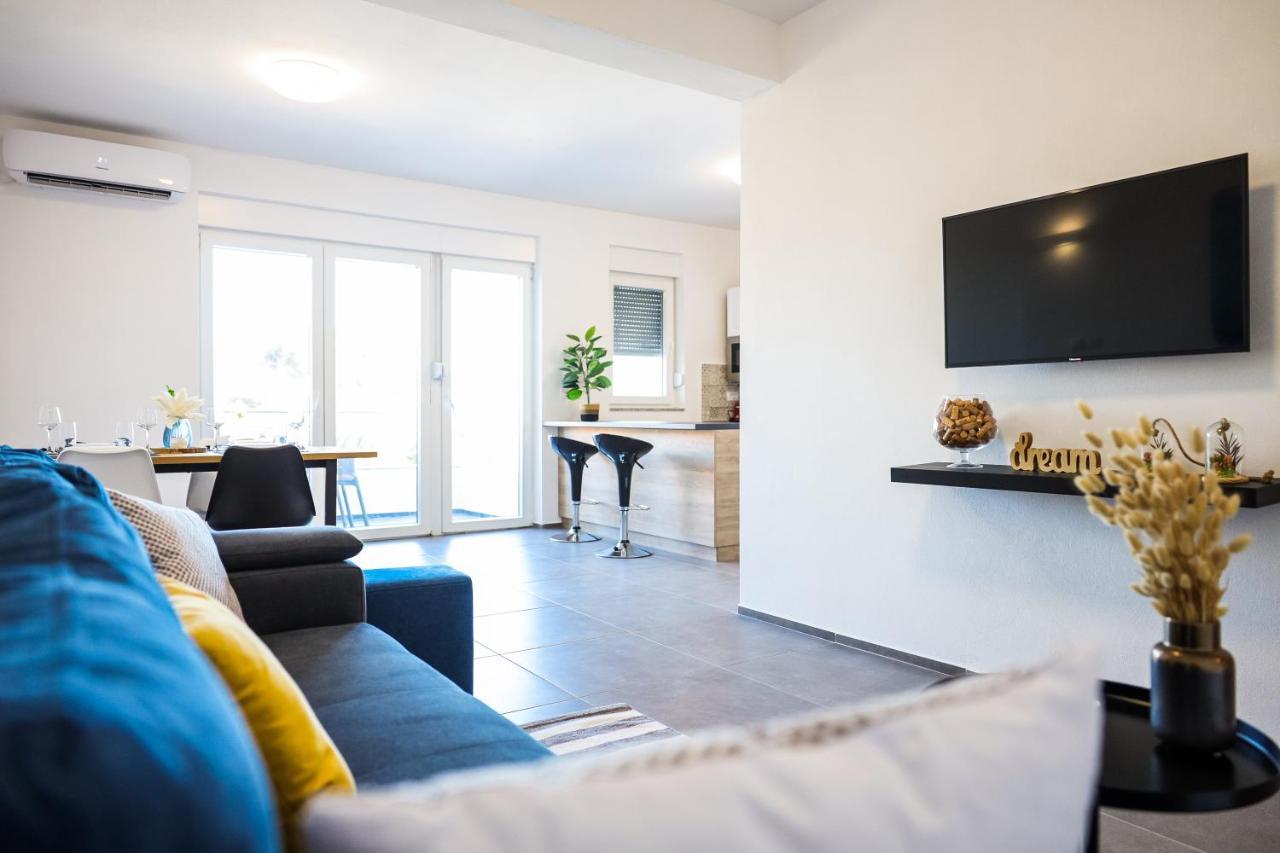 1Oak Rentals Vir Εξωτερικό φωτογραφία