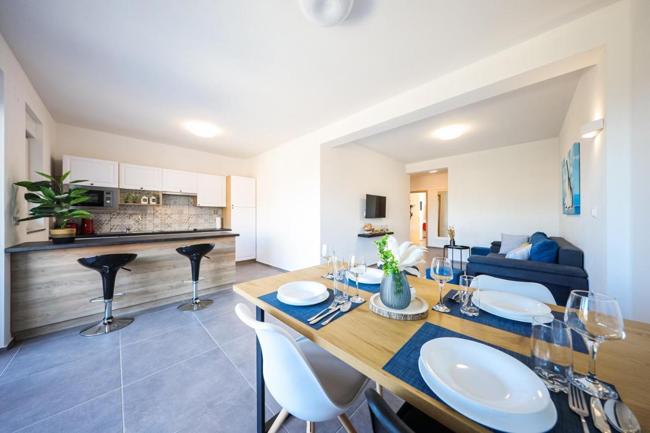 1Oak Rentals Vir Εξωτερικό φωτογραφία