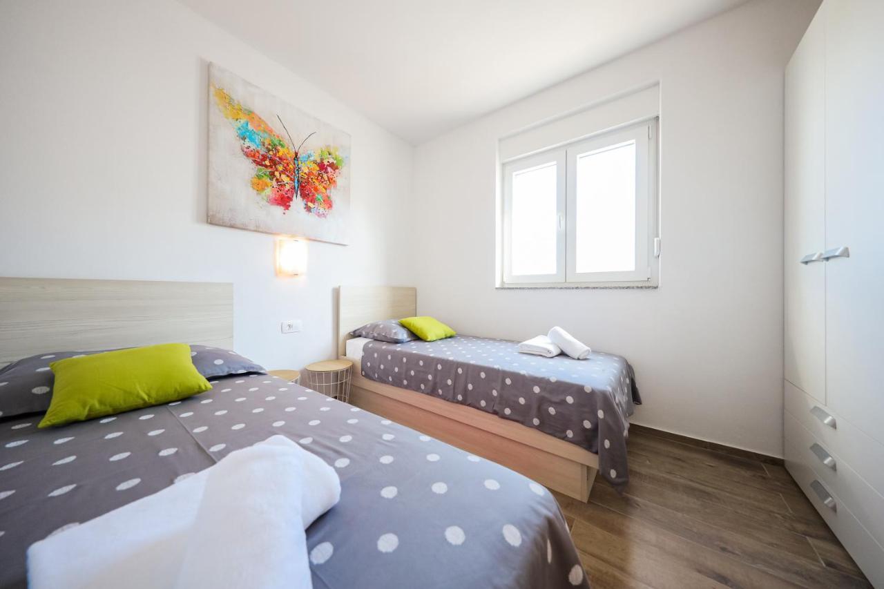 1Oak Rentals Vir Εξωτερικό φωτογραφία