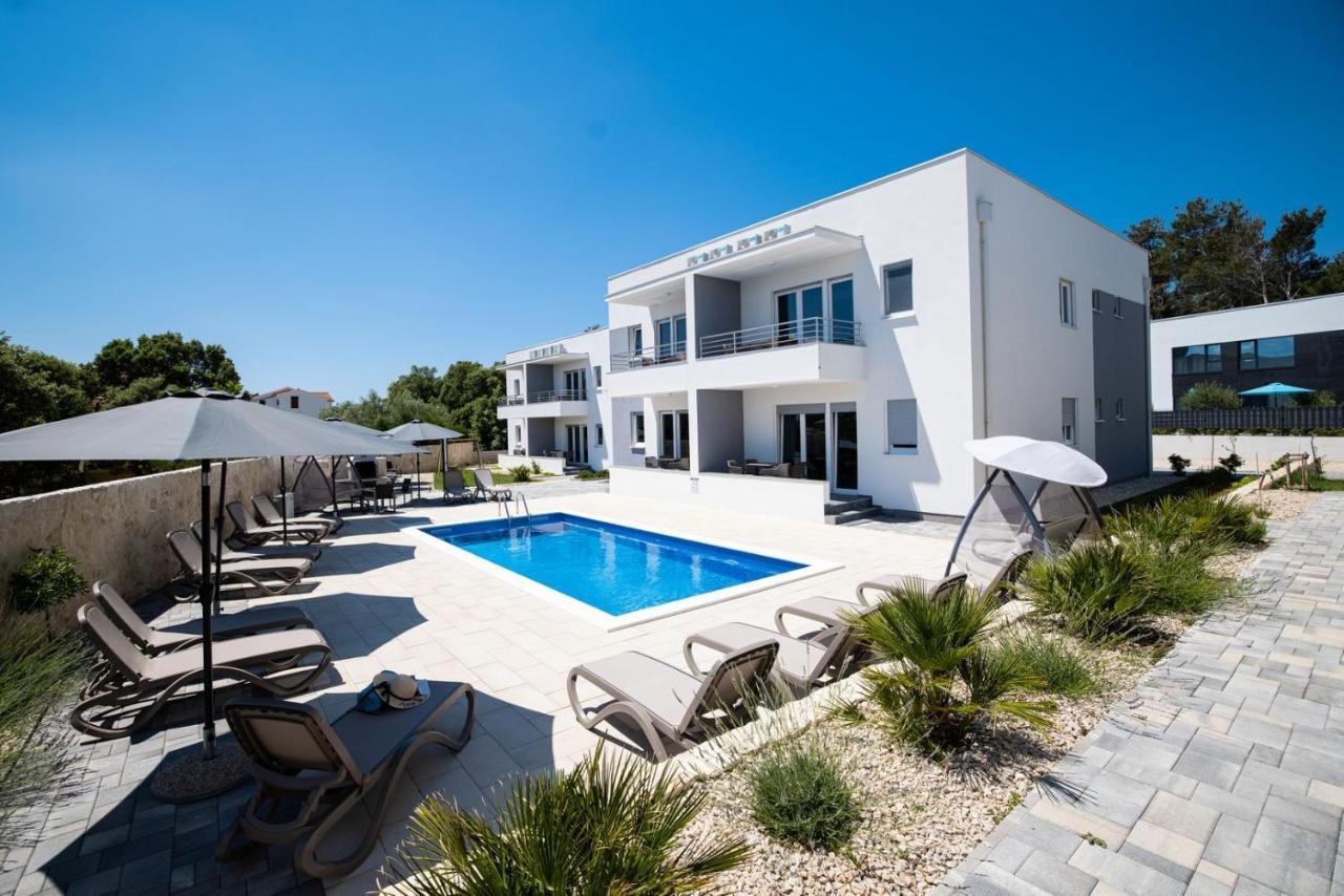1Oak Rentals Vir Εξωτερικό φωτογραφία